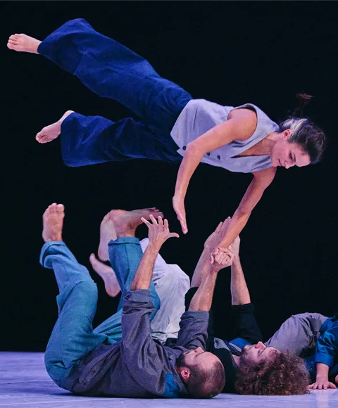 Espectacle: ROSER LÓPEZ ESPINOSA