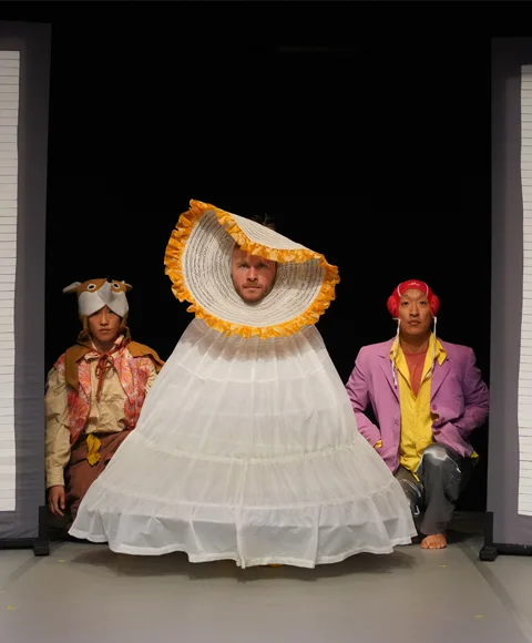 Espectacle: CIE. CEREN ORAN & MOVING BORDERS