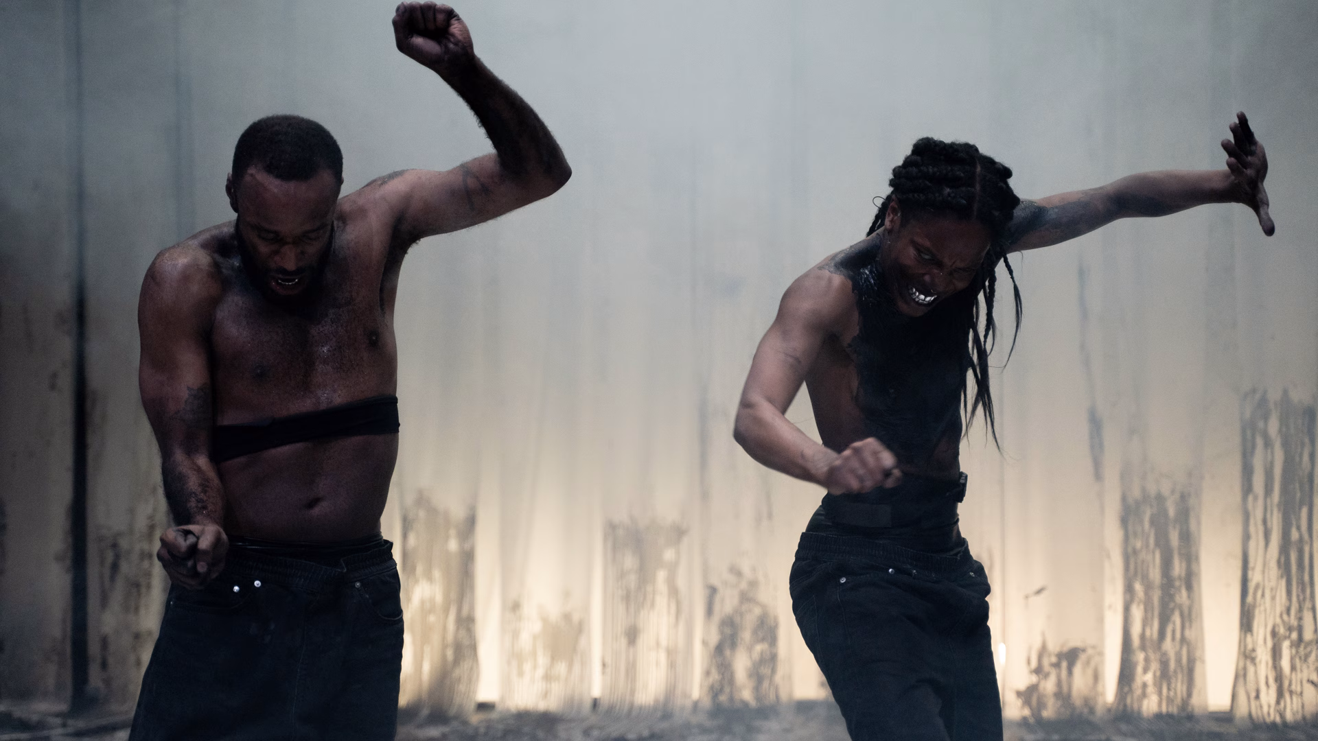 Espectacle: CHERISH MENZO / GRIP & FRASCATI PRODUCTIES